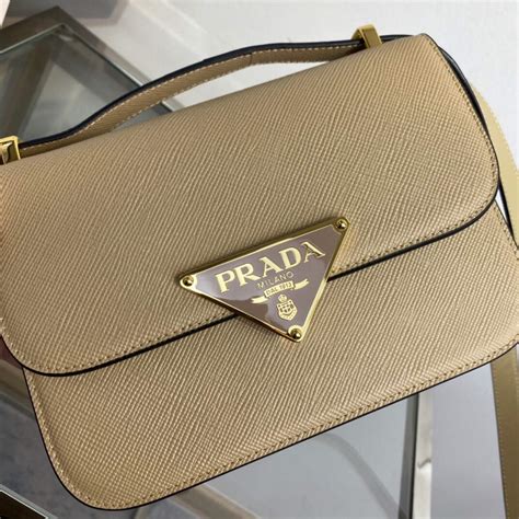 prada 1bd320